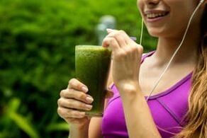consuming green smoothies for weight loss