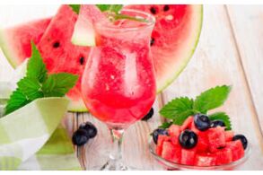 Watermelon drink on the menu of watermelon diet for weight loss for a week